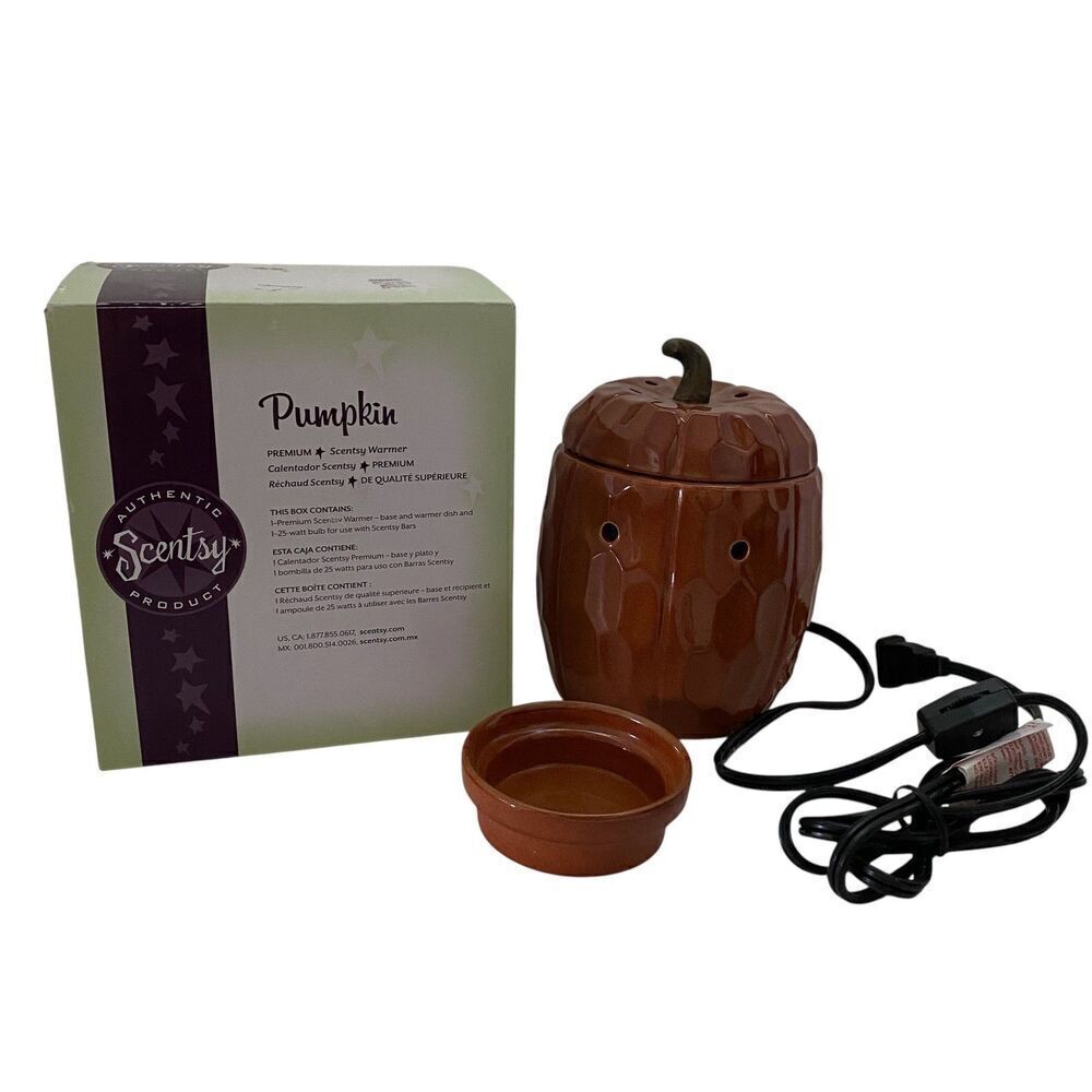 Scentsy Pumpkin Premium Scent Warmer Halloween Fall Autumn Ceramic 25W Bulb Deco